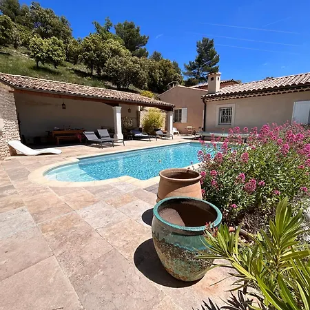 Clos Des Cassis - 3*