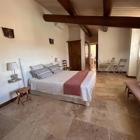 게스트하우스 Clos Des Cassis - Villeneuve (Alpes-de-Haute-Provence)